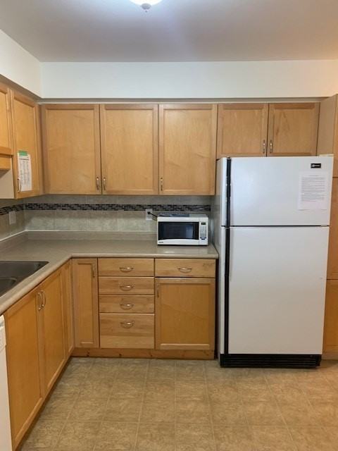 19-124 Gosling Gardens - Photo 5 of 22