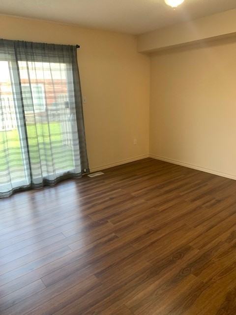 19-124 Gosling Gardens - Photo 7 of 22