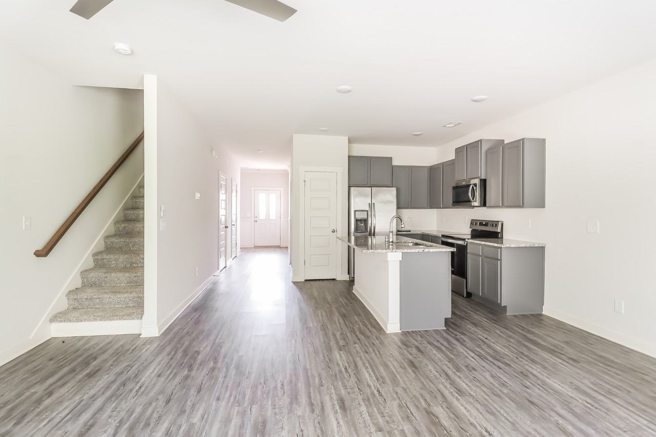 671 The Heights Ln - Photo 2 of 22