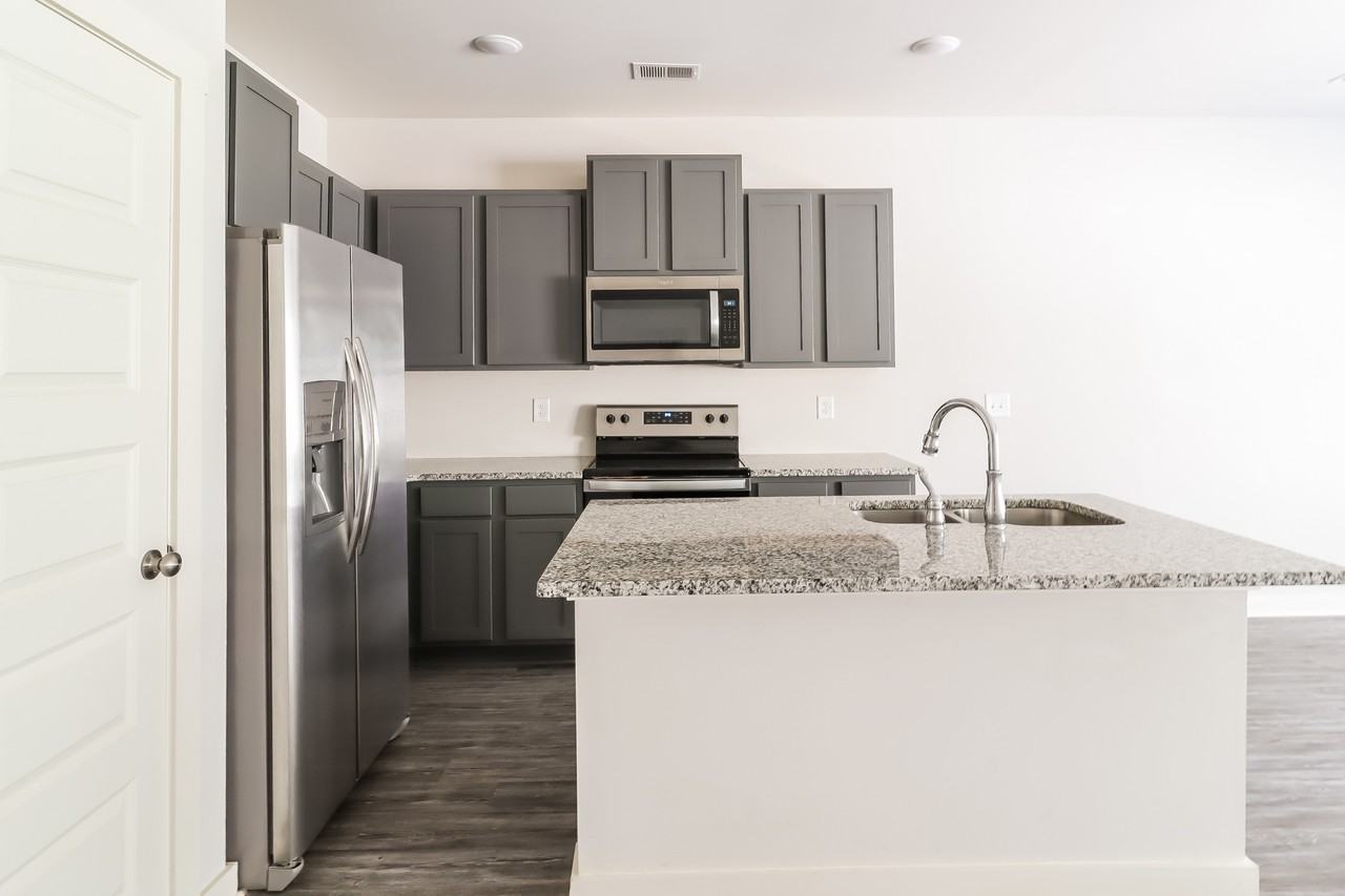 671 The Heights Ln - Photo 3 of 22