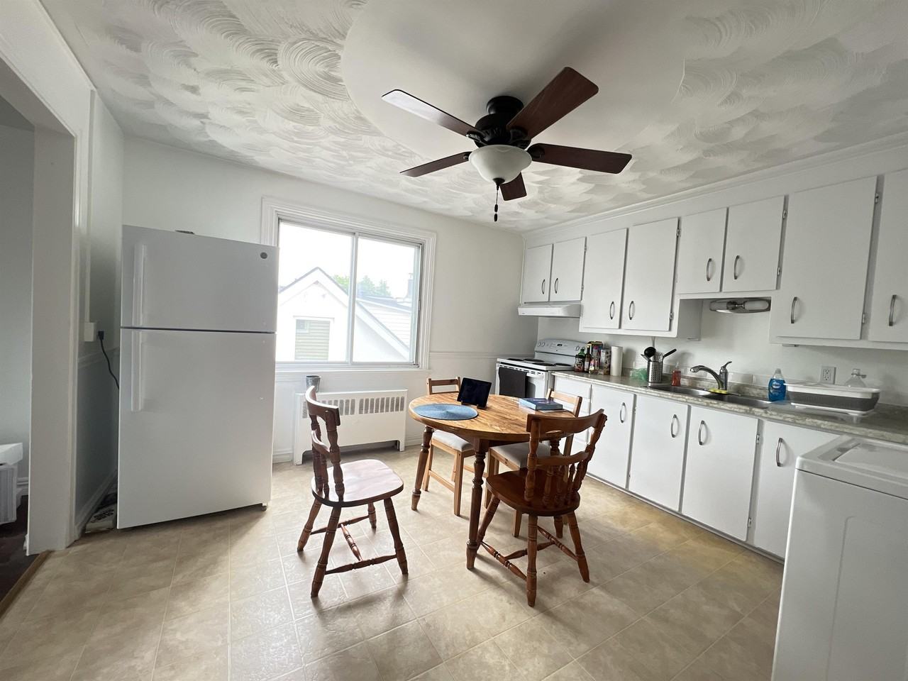 72 Jolliet Ave - Photo 4 of 12