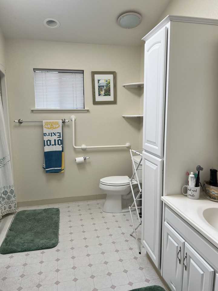 3332 Seabright Ave - Photo 5 of 5