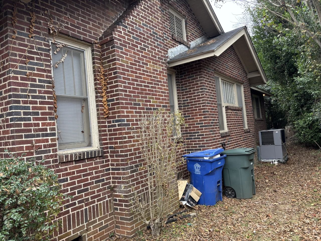 1029 Kinard Ct #1 - Photo 2 of 4