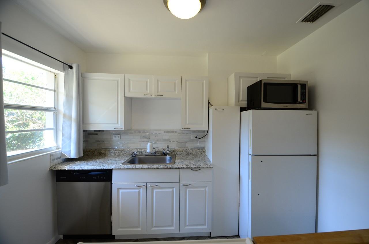 28 Nw 36th Ter - Photo 7 of 20