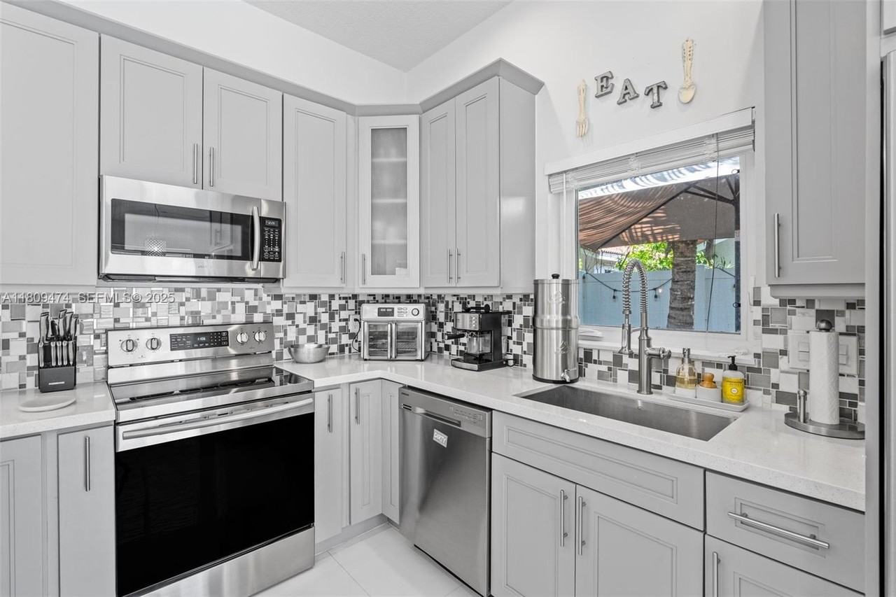 18273 Northwest 7th Street #1 - Photo 2 of 34