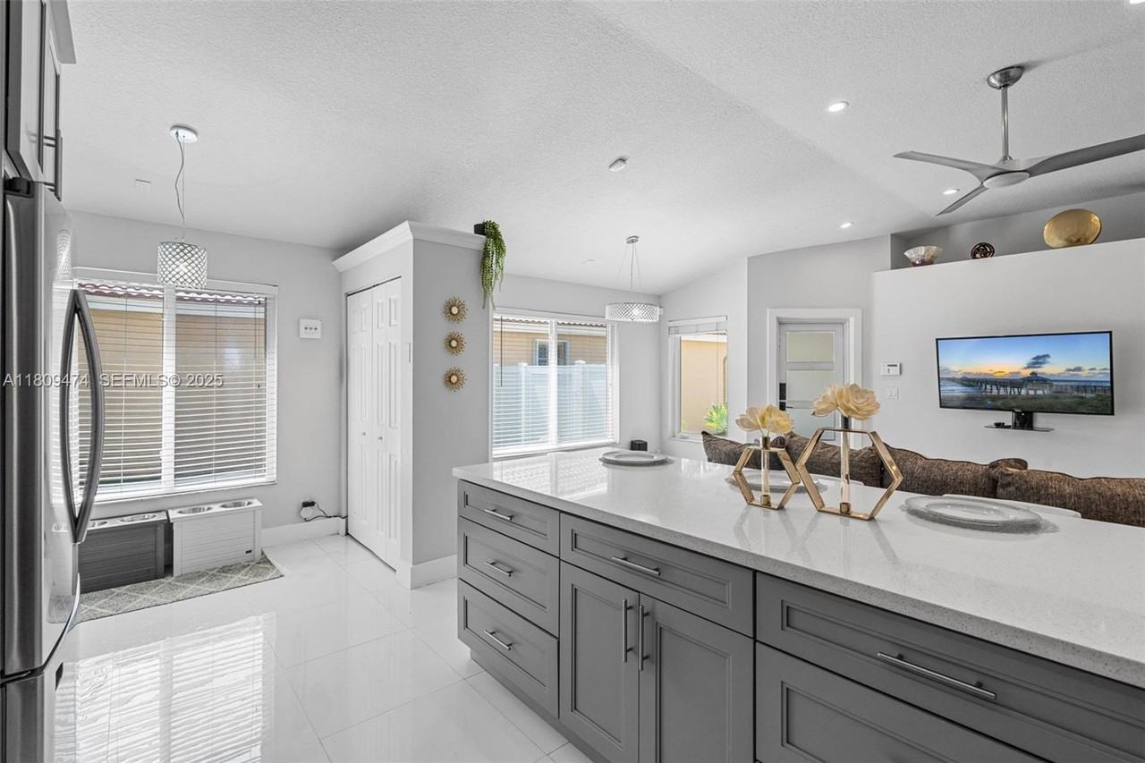 18273 Northwest 7th Street #1 - Photo 3 of 34