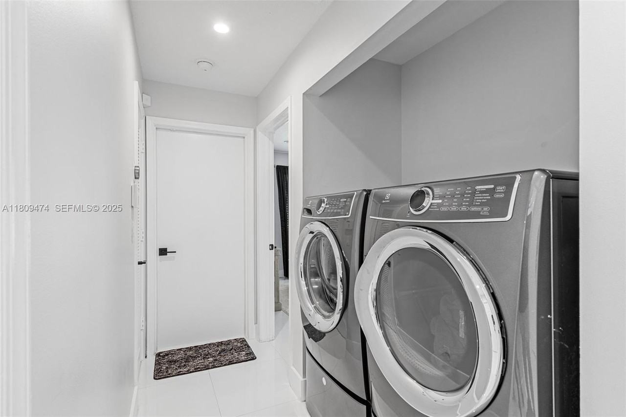 18273 Northwest 7th Street #1 - Photo 7 of 34