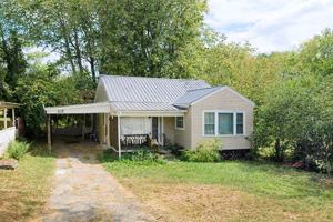 featured image of 158 Carr Ave