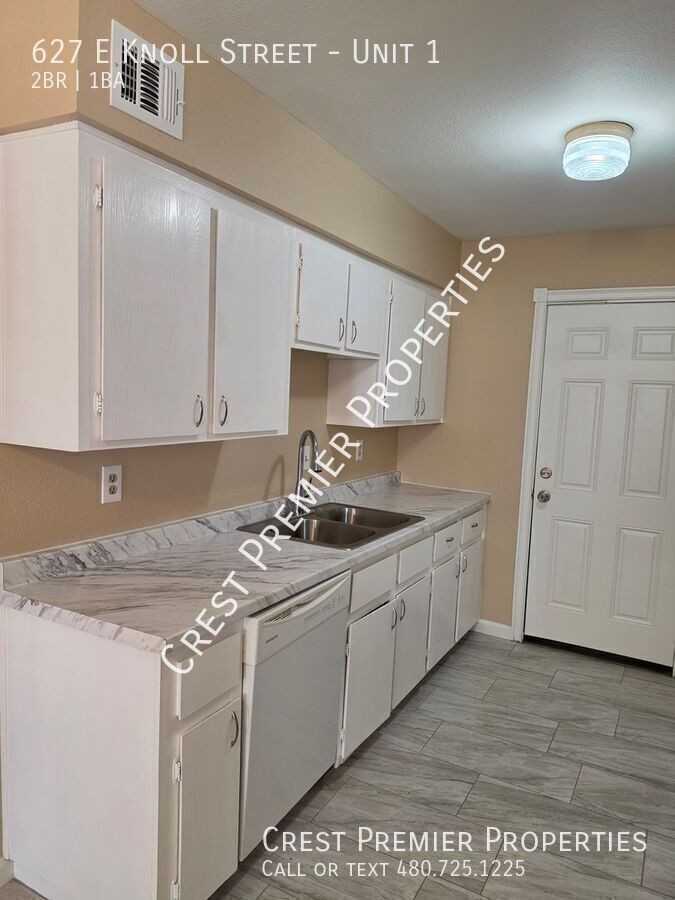 627 E Knoll St #1 - Photo 5 of 25