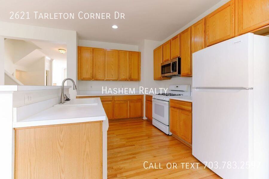 2621 Tarleton Corner Dr - Photo 2 of 17