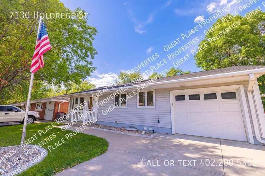 7130 Holdrege St - Photo 2 of 39