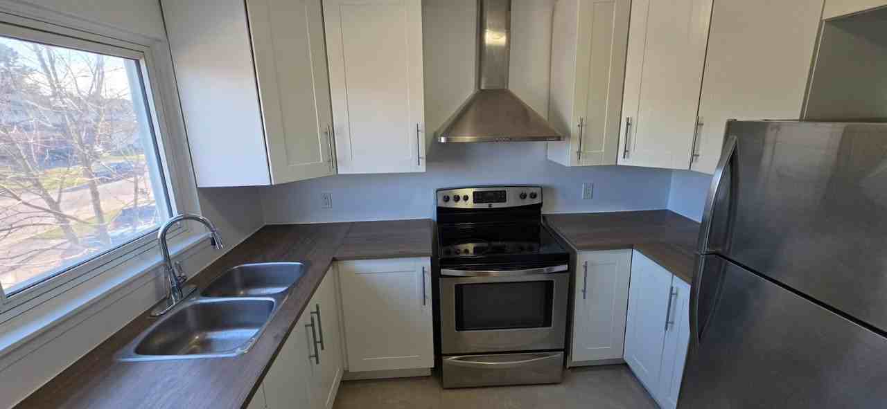 45 Scott Crescent - Photo 6 of 15