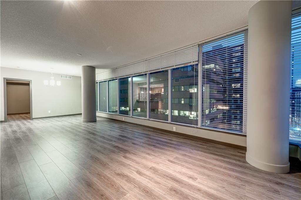 Solaire - 888 4th Ave SW - Photo 6 of 40