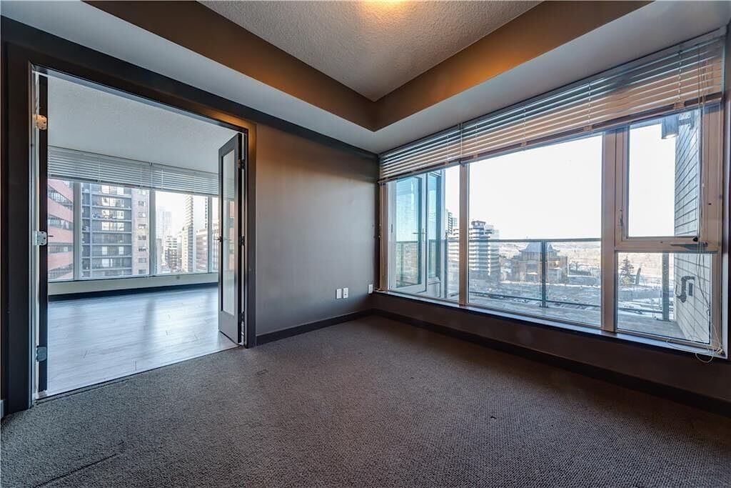 Solaire - 888 4th Ave SW - Photo 7 of 40