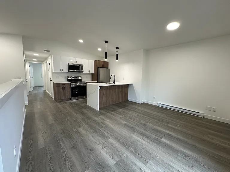 1123 Edderton Ave - Photo 2 of 29