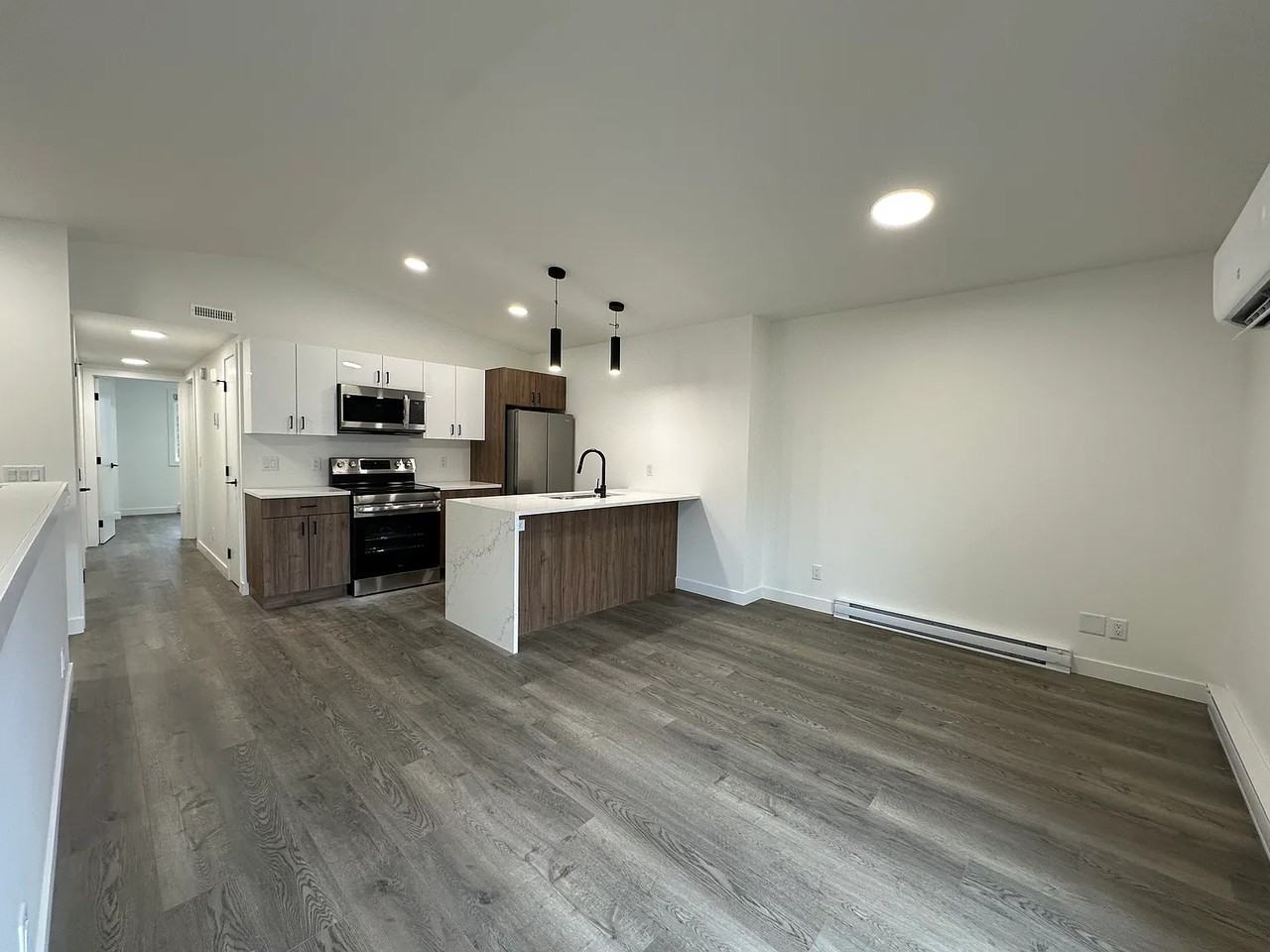 1123 Edderton Ave - Photo 7 of 29