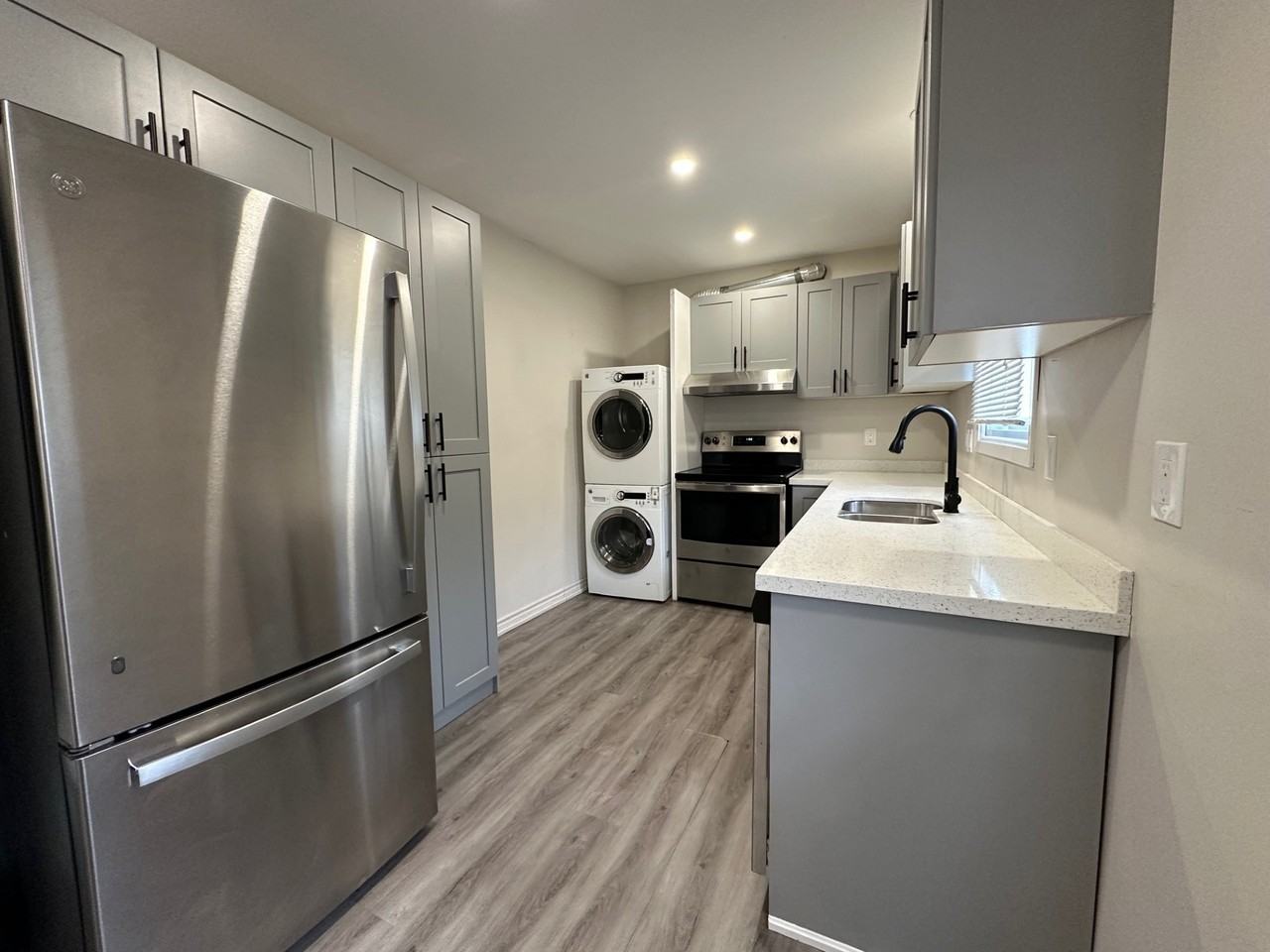 50 Radeski St - Photo 2 of 12