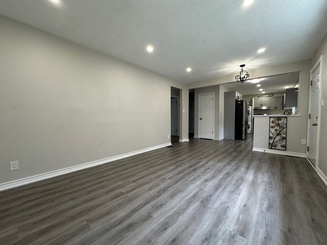 50 Radeski St - Photo 4 of 12