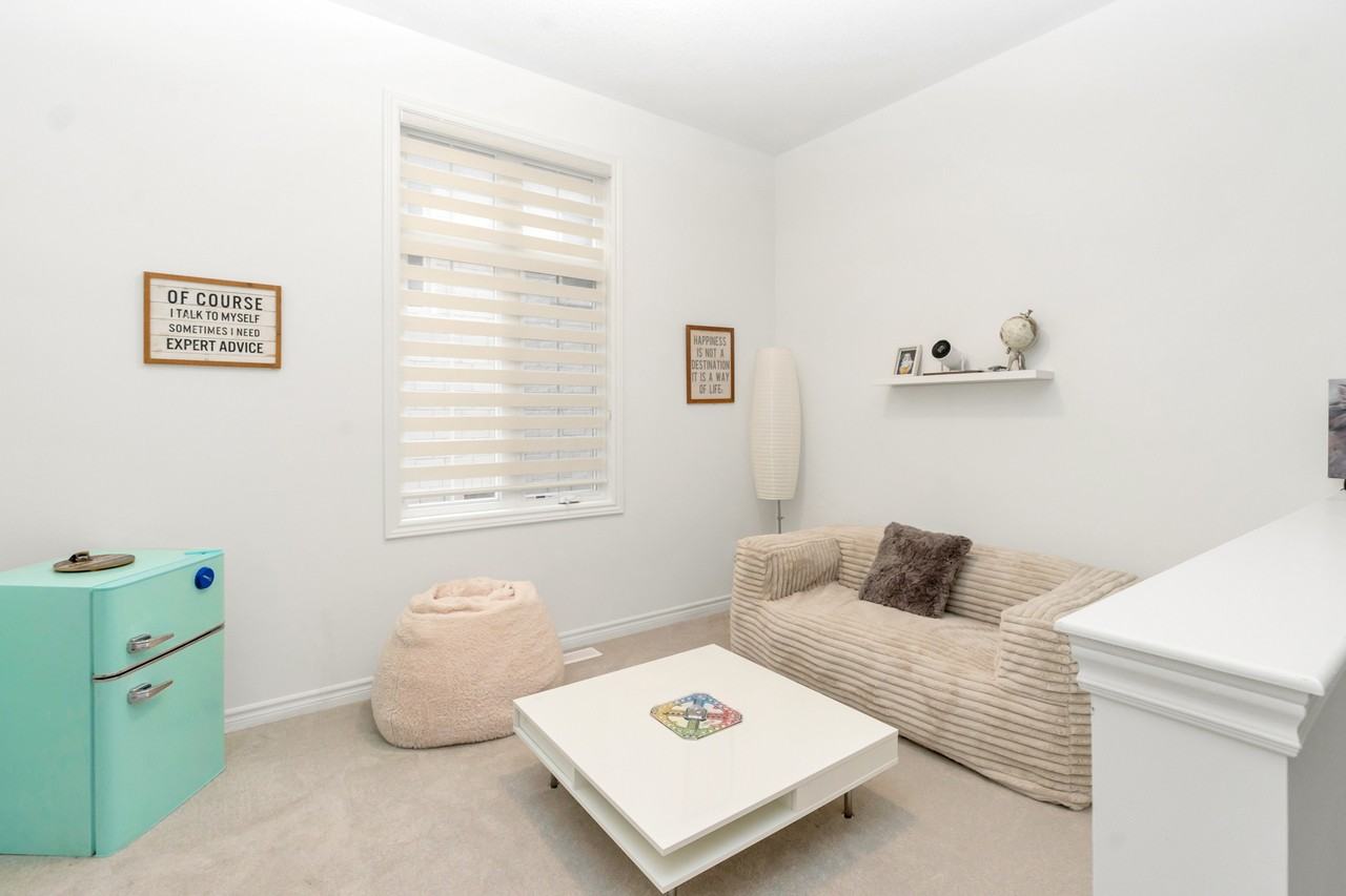 9 Daffodil Rd - Photo 3 of 15