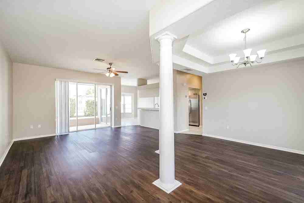 8712 Cypress Lakes Blvd - Photo 3 of 19