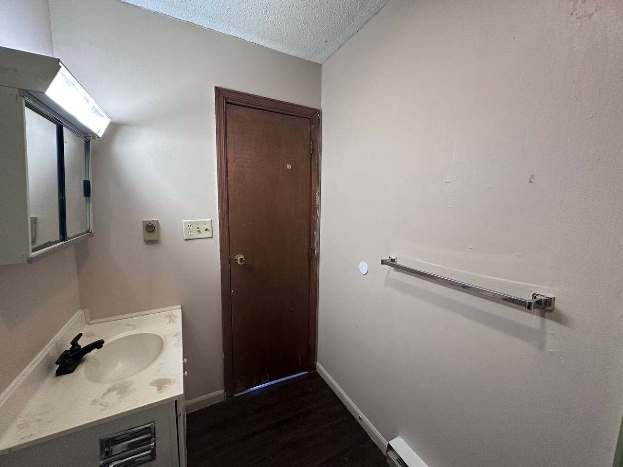 218 Huffman St Apt 2 - Photo 4 of 11