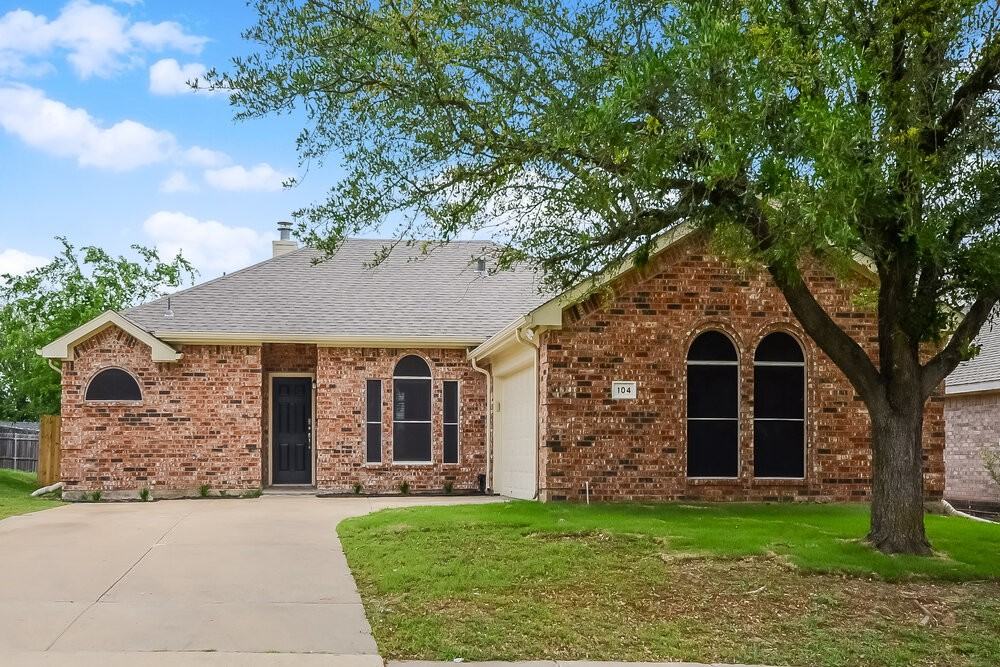 104 S Rolling Meadows Dr
