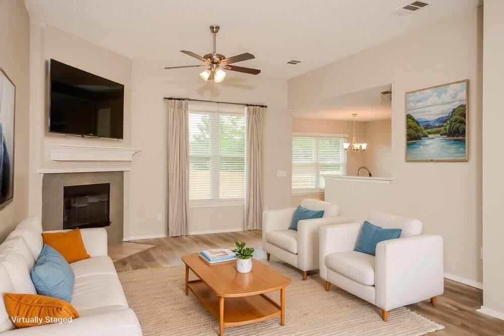 104 S Rolling Meadows Dr - Photo 3 of 19