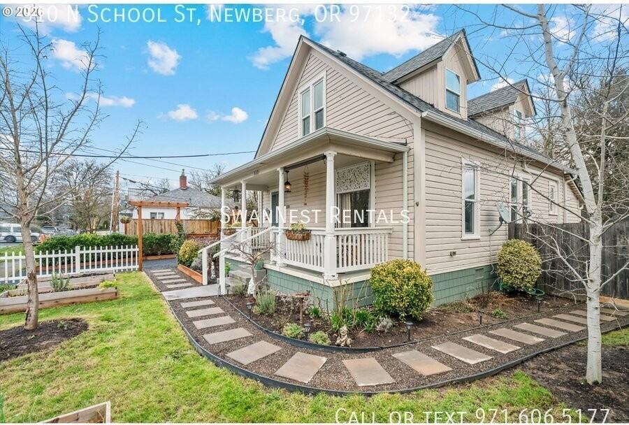 310 N School St - Photo 2 of 26