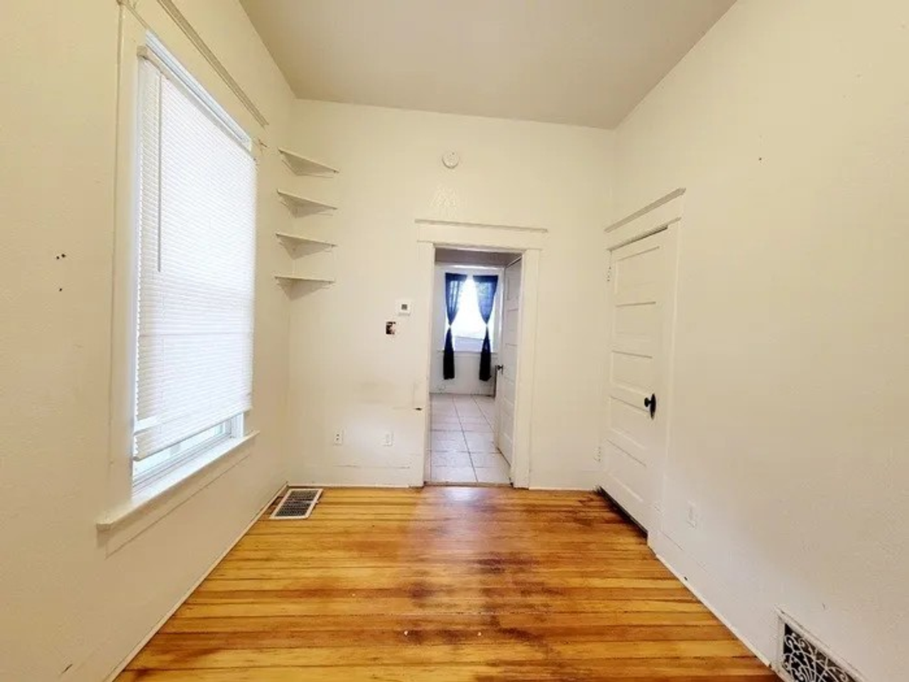 2304 N Grand Ave #C - Photo 4 of 10