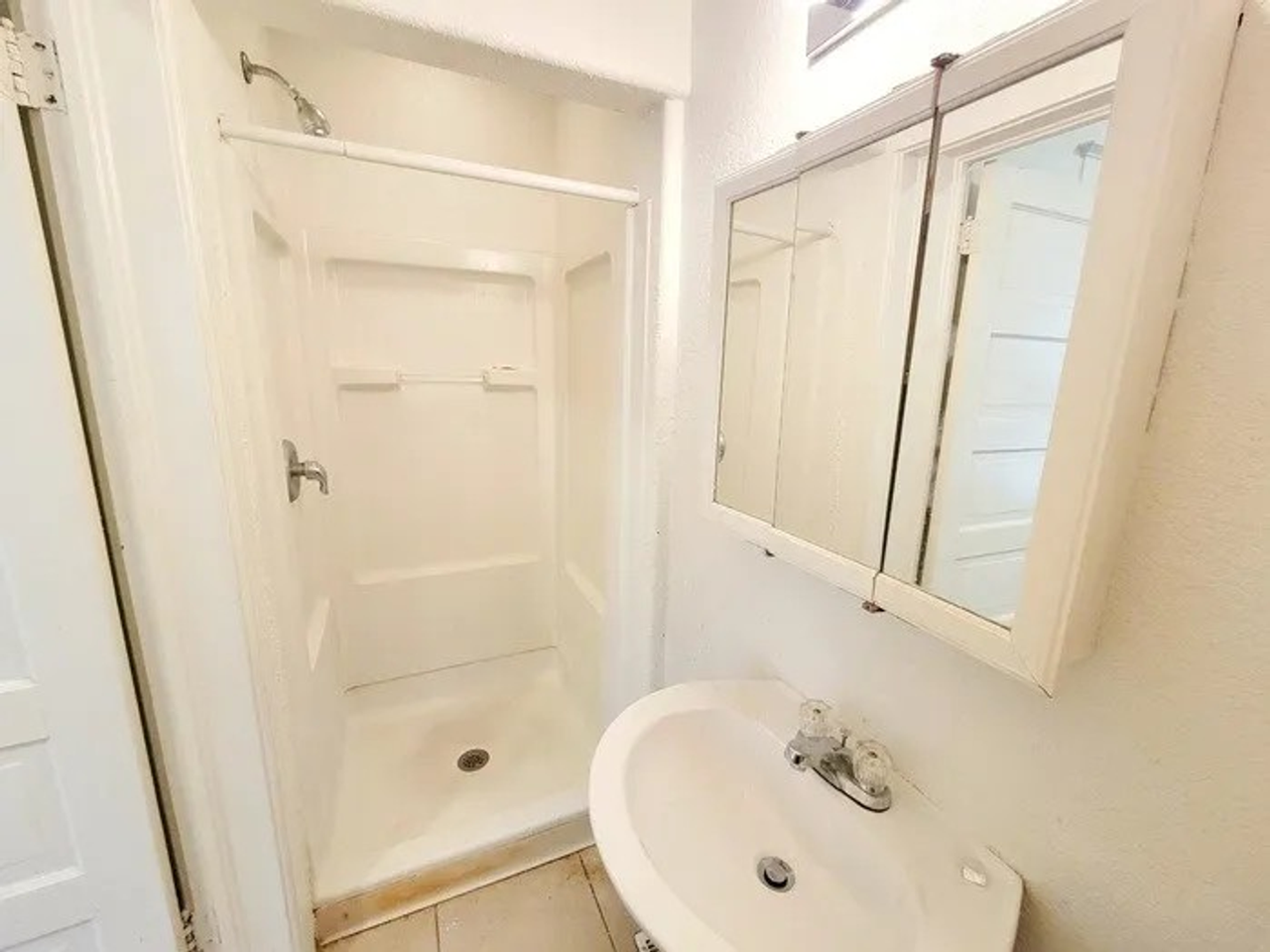 2304 N Grand Ave #C - Photo 5 of 10