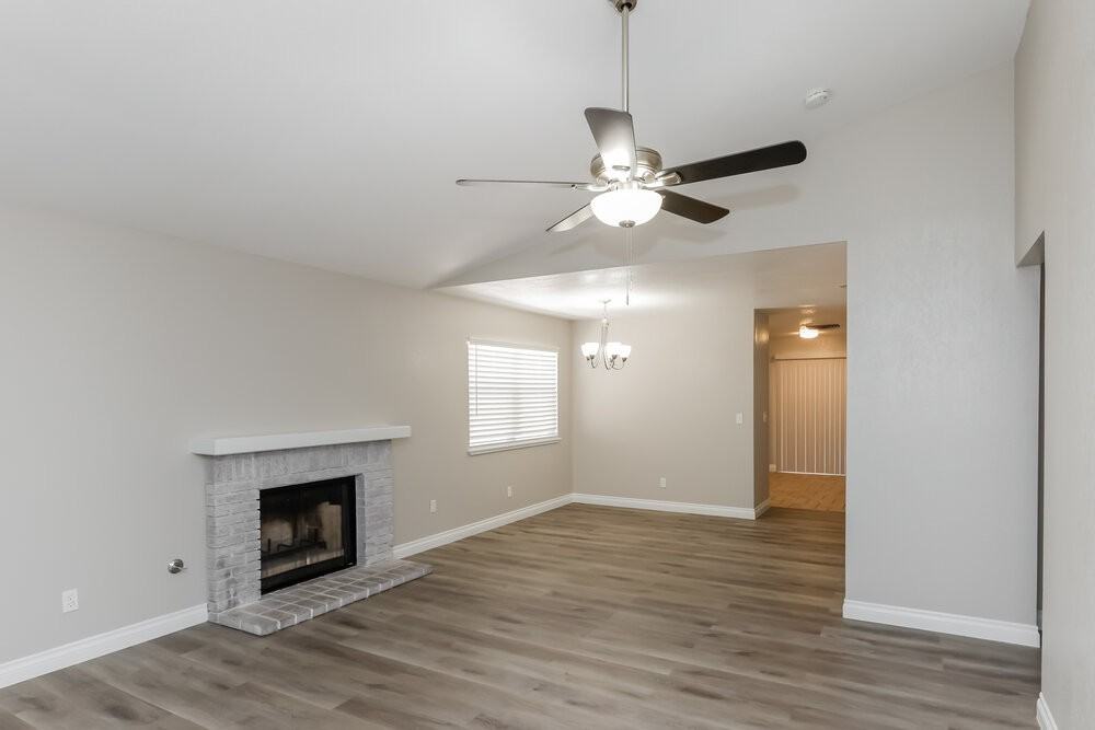 350 Keating St - Photo 6 of 19
