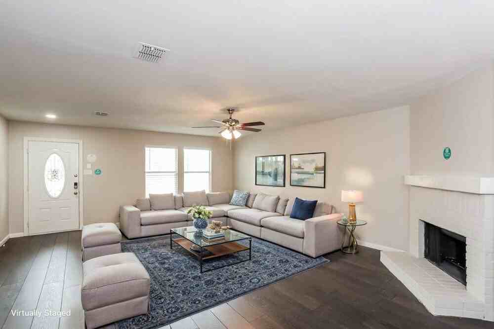 6019 Guilia Dr - Photo 3 of 19