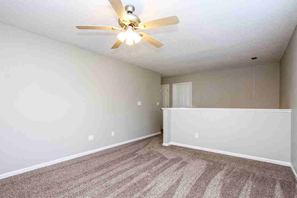 8020 Lake Tree Cir - Photo 3 of 15