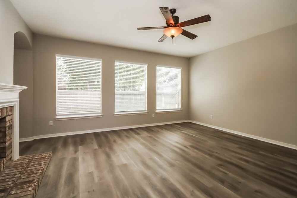 19322 Oak Station Dr - Photo 6 of 17