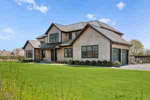 featured image of 22 Rosko Ln