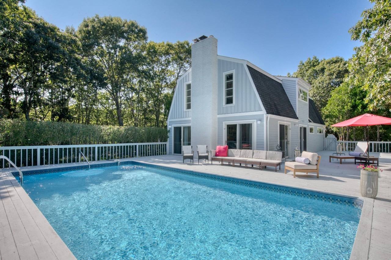 691 Sagg Rd - Photo 3 of 24