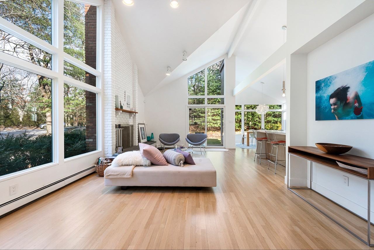 31 Diane Dr - Photo 5 of 15