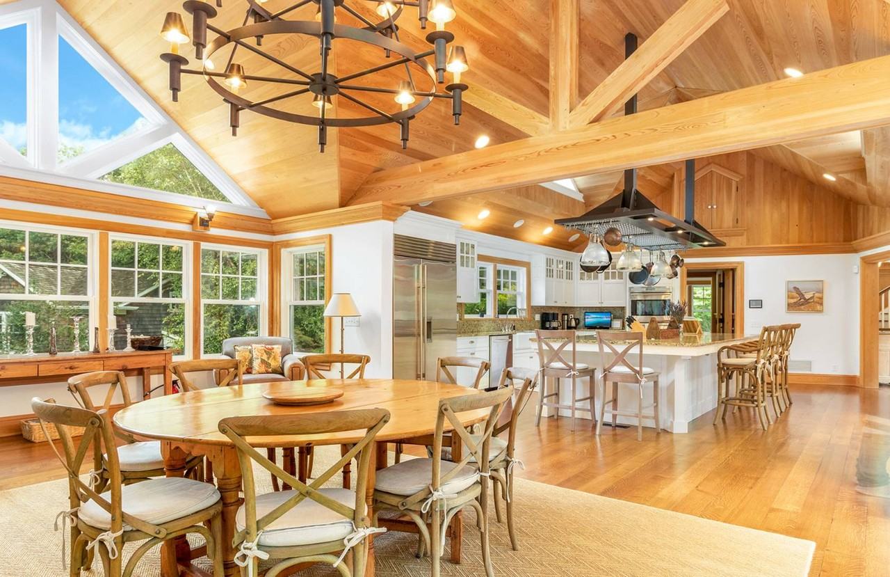 520 Water Mill Towd Rd - Photo 2 of 19