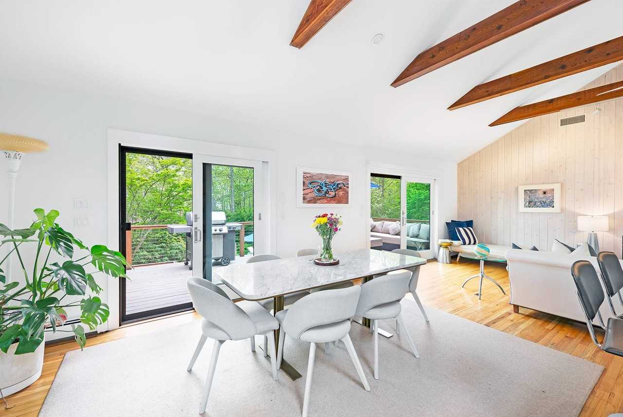 28 Weesuck Ave - Photo 6 of 22