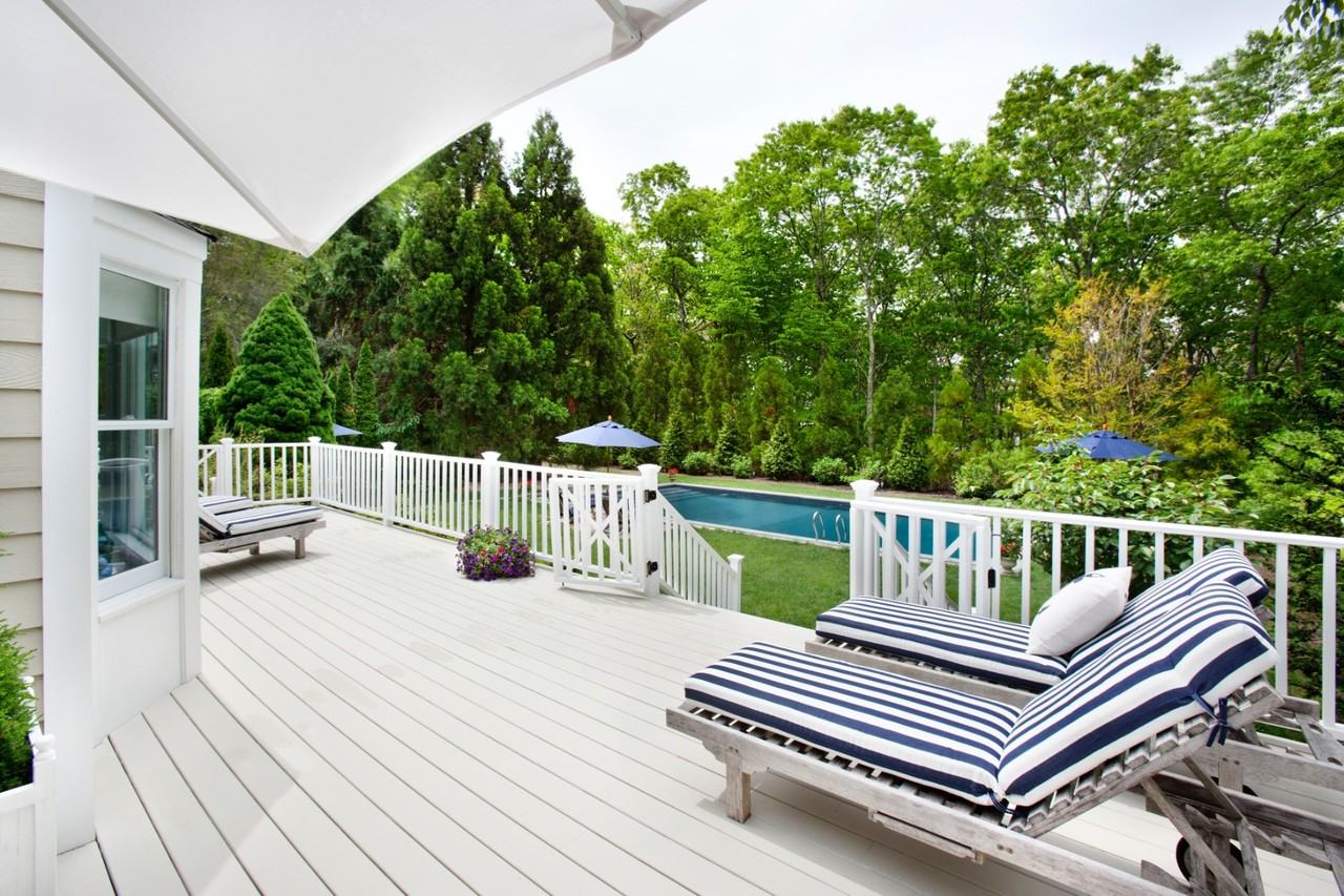 27 Diane Dr - Photo 3 of 24