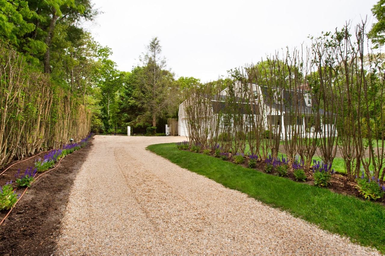 27 Diane Dr - Photo 5 of 24