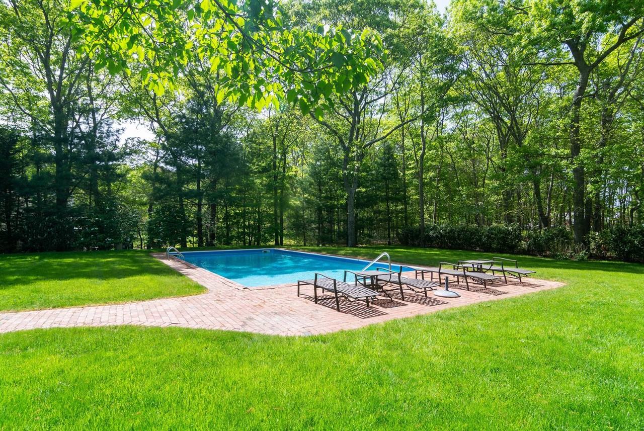 27 E Woods Path - Photo 3 of 30