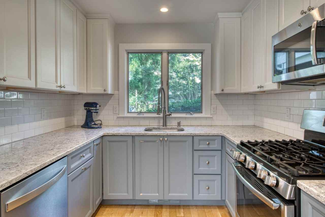 4 Toilsome Ln - Photo 5 of 14