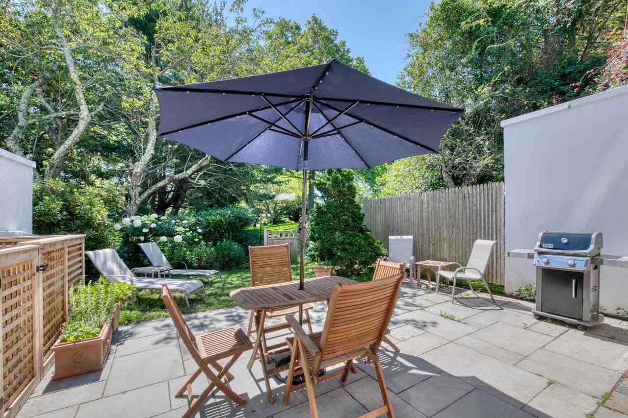 4 Toilsome Ln - Photo 7 of 14