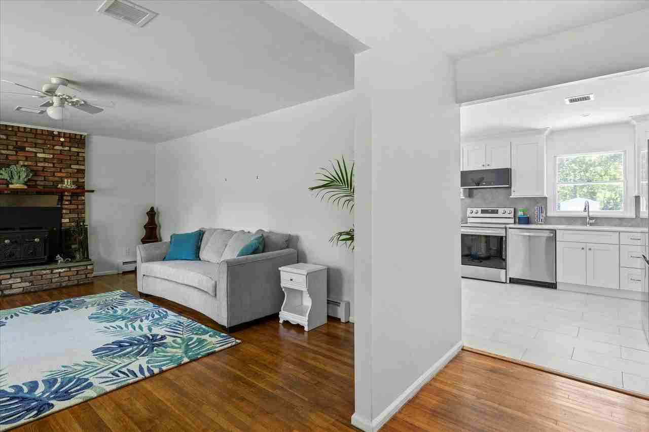 64 Old Depot Rd - Photo 5 of 15