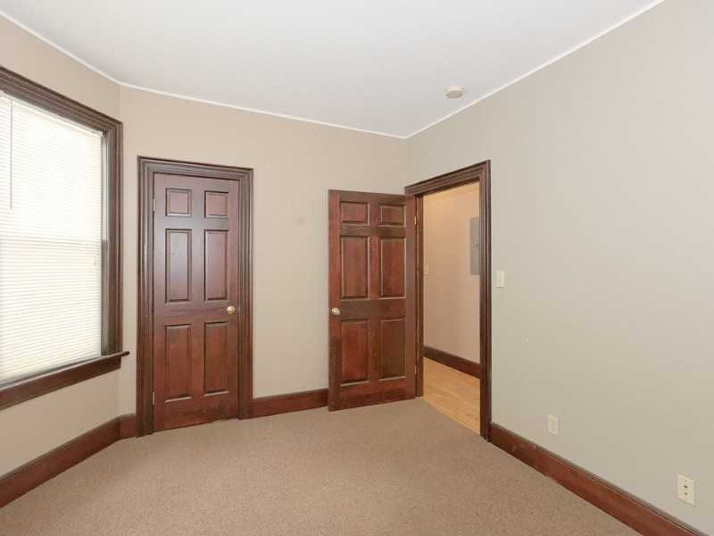 546 Mercer St #1 - Photo 6 of 12