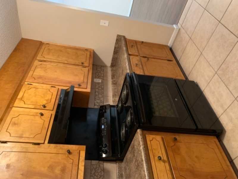 420 Oscar St - Photo 3 of 14