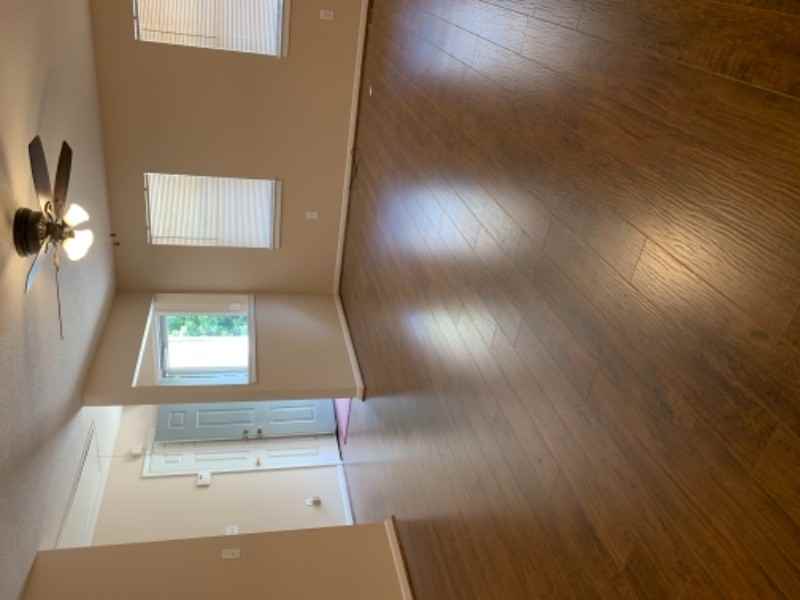 420 Oscar St - Photo 4 of 14