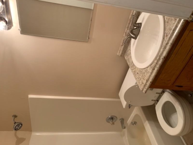 420 Oscar St - Photo 5 of 14