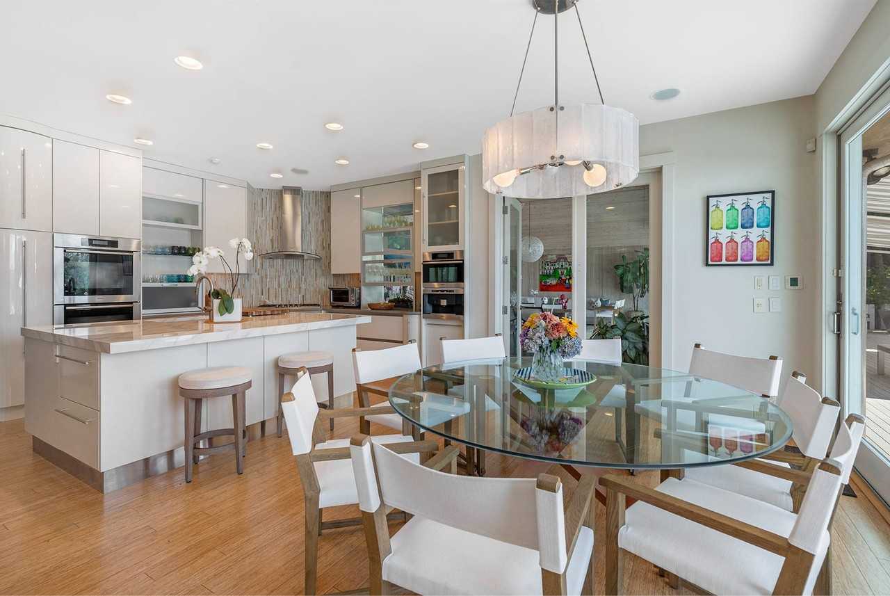 316 Deerfield Rd - Photo 5 of 30